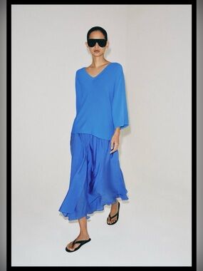 ZARA Cornflower Blue Silky, Flowy V-Neck Wide Sleeve Knit Top | XL | NWT